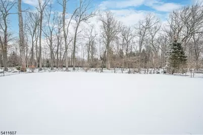 19 Trouville Dr, Parsippany, NJ 07054 - Photo 24