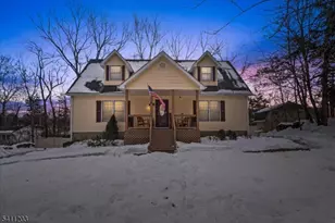 10 Thistle Ave, Vernon, NJ 07418 - Photo 2