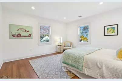 19 Bodwell Ter, Millburn, NJ 07041 - Photo 16