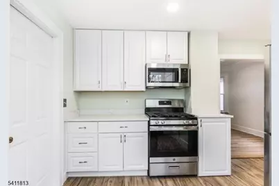 19 Sylvan Pl, Montclair, NJ 07042 - Photo 4