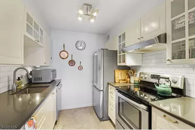 300 Main St #413, Little Falls Township, NJ 07424 - Photo 12