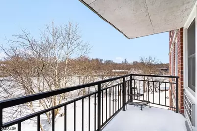 300 Main St #413, Little Falls Township, NJ 07424 - Photo 8