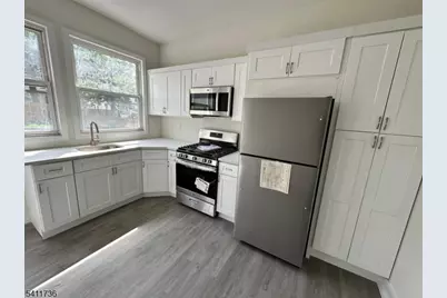 466 Conover Ter #1L, Orange, NJ 07050 - Photo 2