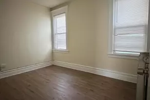 60 Vermont Ave, Newark, NJ 07106 - Photo 8