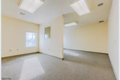 1000 Coventry Dr, Lopatcong Township, NJ 08865 - Photo 30