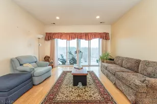 10323 Warren's Way, Wanaque, NJ 07465 - Photo 2