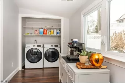 19 Pinecrest Ter, Wayne, NJ 07470 - Photo 14