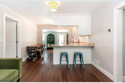 19 Pinecrest Ter, Wayne, NJ 07470 - Photo 6