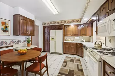 30 Polhemus Ter, Hanover Township, NJ 07981 - Photo 6