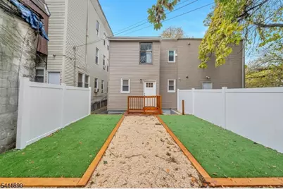 30 Linden Ave #1, East Orange, NJ 07018 - Photo 22