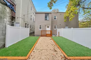 30 Linden Ave, East Orange, NJ 07018 - Photo 22