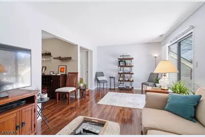 16 Quincy Ln, West Milford, NJ 07480 - Photo 8