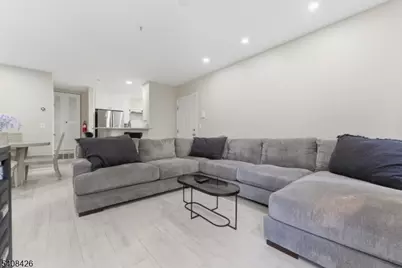 2108 Schindler Ln, Wayne Twp., NJ 07470 - Photo 4