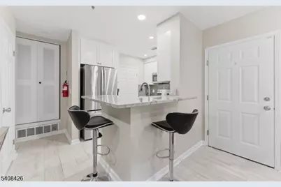 2108 Schindler Ln, Wayne Twp., NJ 07470 - Photo 6