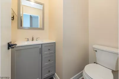 56 Woods Edge Dr, Roxbury Township, NJ 07876 - Photo 14