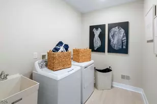 34 Eastwood Ter, East Hanover Township, NJ 07936 - Photo 22