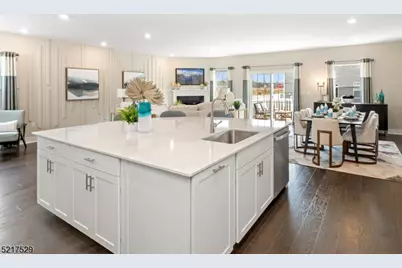 34 Eastwood Ter #34, East Hanover Township, NJ 07936 - Photo 10