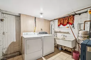 7 Wolf Pl, Irvington, NJ 07111 - Photo 24