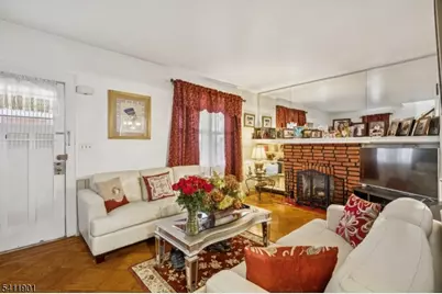 7 Wolf Pl, Irvington, NJ 07111 - Photo 12