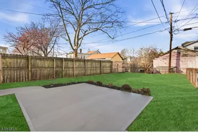 207 Brighton Ave, East Orange, NJ 07017 - Photo 26