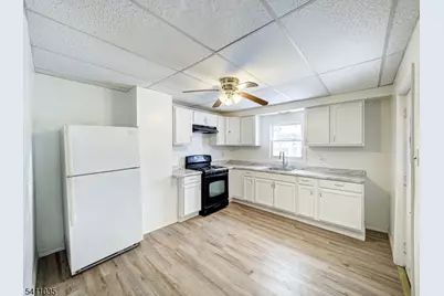 289 Mercer St, Phillipsburg, NJ 08865 - Photo 2