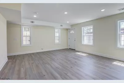 68 Lindsley Ave, Newark, NJ 07106 - Photo 20