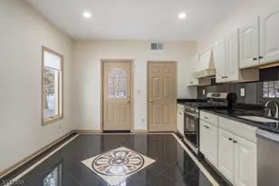 302 Walnut Ave, Cranford Township, NJ 07016 - Photo 12