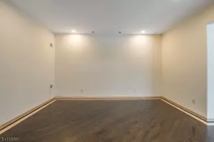 302 Walnut Ave, Cranford Township, NJ 07016 - Photo 12