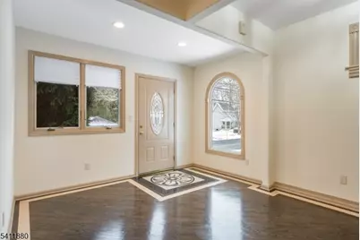 302 Walnut Ave, Cranford Township, NJ 07016 - Photo 6