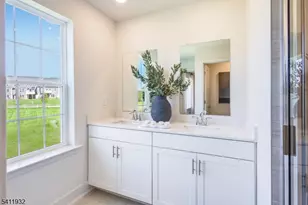 81 Eastwood Ter, East Hanover Township, NJ 07936 - Photo 22