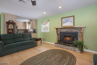 11 Beech St, Byram Township, NJ 07874 - Photo 4