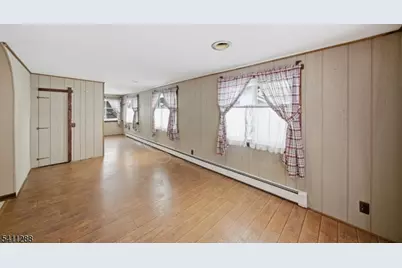 13 Iroquois Ave, Parsippany, NJ 07034 - Photo 28