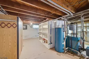 13 Iroquois Ave, Parsippany, NJ 07034 - Photo 38