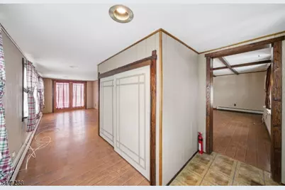 13 Iroquois Ave, Parsippany, NJ 07034 - Photo 24