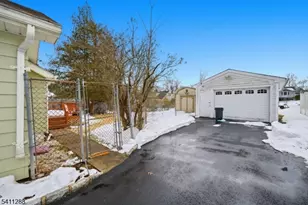 13 Iroquois Ave, Parsippany, NJ 07034 - Photo 42