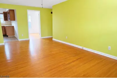 11 Briarwood Path, Clark Township, NJ 07066 - Photo 4