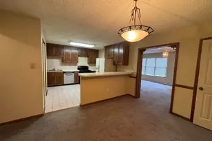 62 Heritage Ln, Hamburg, NJ 07419 - Photo 2