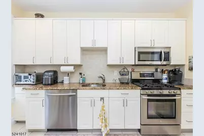 190 Hillside Ave, Glen Ridge, NJ 07028 - Photo 12