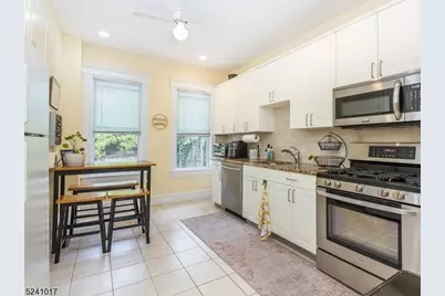 190 Hillside Ave, Glen Ridge, NJ 07028 - Photo 10