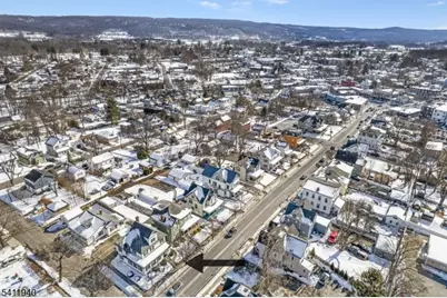 216 High St, Hackettstown, NJ 07840 - Photo 2