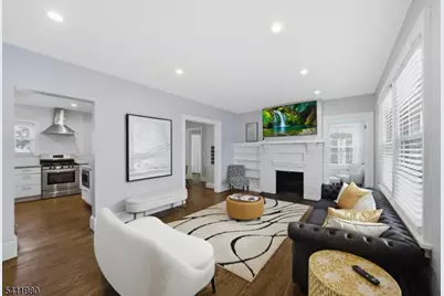 153 Tremont Ave, Orange, NJ 07050 - Photo 6