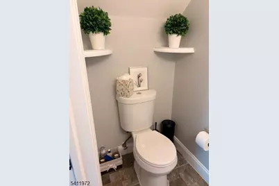 278 Windmill Ct, Lopatcong Township, NJ 08865 - Photo 8