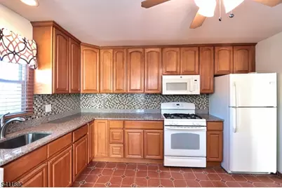 118 Lexington Ave #2, Cranford Township, NJ 07016 - Photo 10