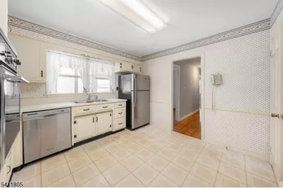 259 Oneida Ave, North Plainfield, NJ 07060 - Photo 8