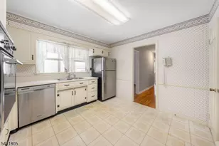 259 Oneida Ave, North Plainfield, NJ 07060 - Photo 8