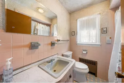 259 Oneida Ave, North Plainfield, NJ 07060 - Photo 14