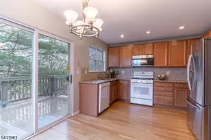 4 Shackamaxon Terrace, Clinton Township, NJ 08801 - Photo 8