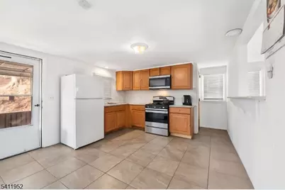 86-88 Katz Ave, Paterson, NJ 07502 - Photo 24