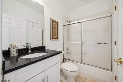 15 Republic Row, Franklin Township, NJ 08873 - Photo 32