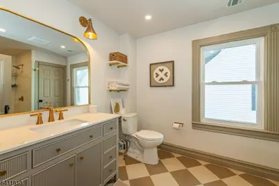 11 Hazlett St, Morristown, NJ 07960 - Photo 14